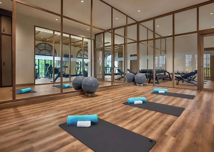 Khu nghỉ mát Moevenpick 5*